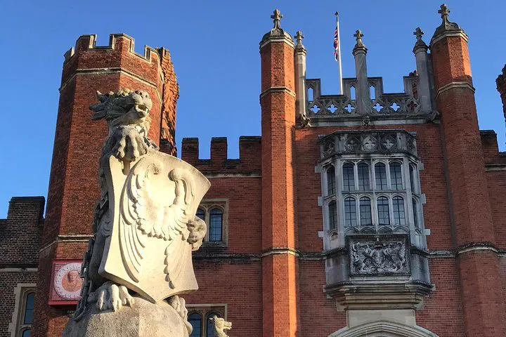 Hampton Court Palace: Private Luxury Tour