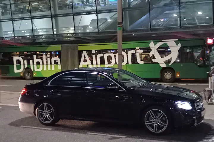 Luxury Dublin Airport to Tralee Transfer: Arrive in Style
