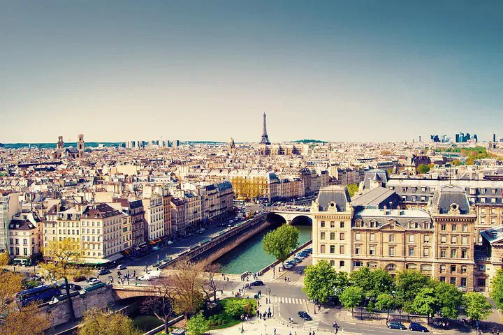 Paris Day Trip from Disneyland® Paris: Hop-On Hop-Off Tour