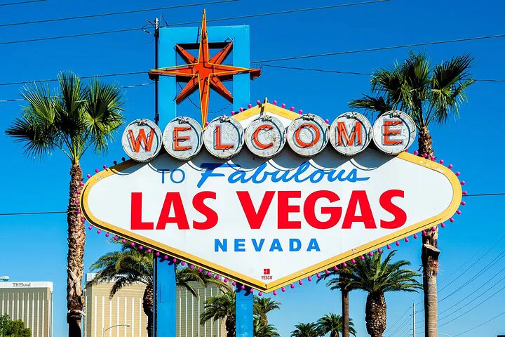Las Vegas & Hoover Dam: 2-Day Adventure from LA