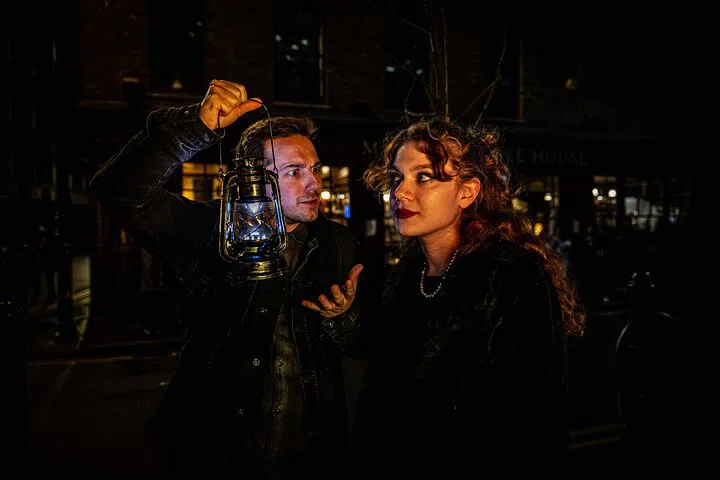 London Ghost Tour: Uncover Haunted Secrets & Sites