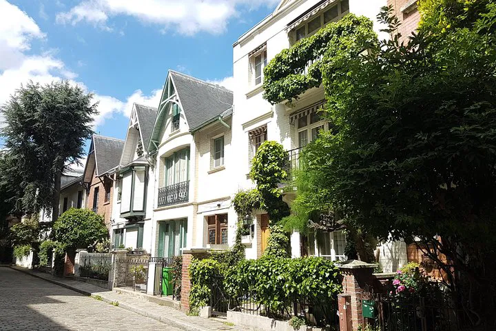 Unveiling Paris' Charms: A Private Journey Through Montmartre & Marais