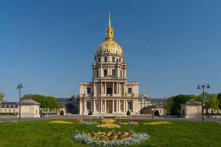 Unveiling French Military History: A Private Tour of Les Invalides Army Museum
