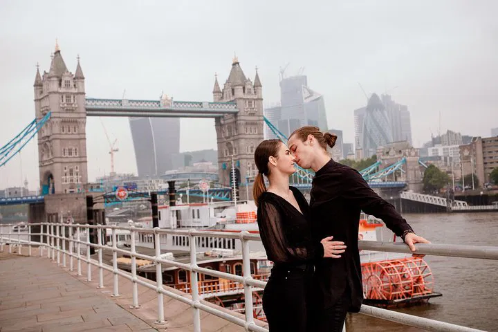 Timeless London: A Professional Photoshoot Journey Through History