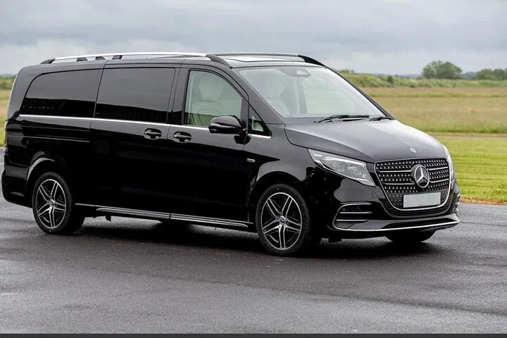 Edinburgh Airport Transfer: Private City Ride