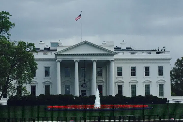 DC Day Trip from NYC: Monuments, White House & More!