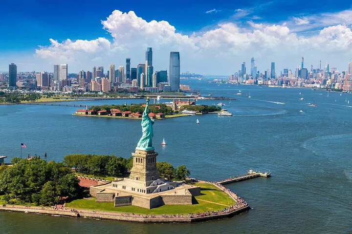 NYC Adventure: Liberty & Happy Hour Cruise Combo!