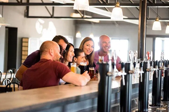 Niagara's Brews: A Personalized Craft Beer & Wine Tour