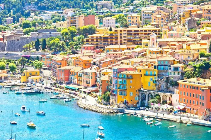 Eze Unveiled: A Riveting Riviera Journey through Time and Scents