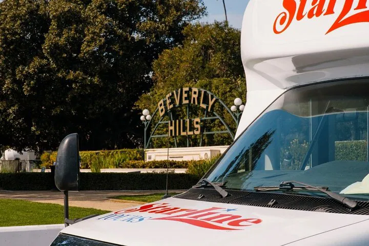 Uncover Hollywood's Secrets: Exclusive Celebrity Homes Tour