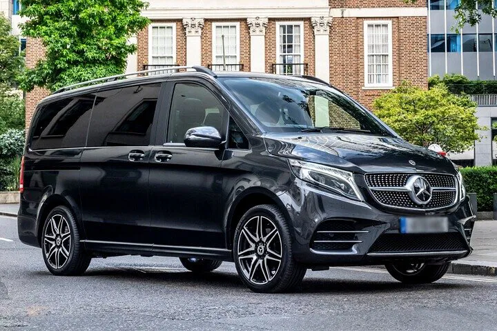 Stress-Free Avignon Arrival: Private Airport Transfer to Your City Hotel