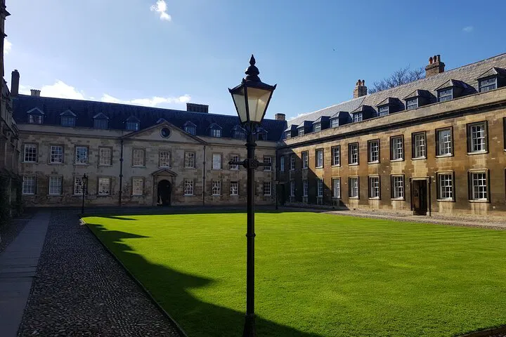 Uncover Cambridge's Charm: A Personalized 3-Hour Walking Tour