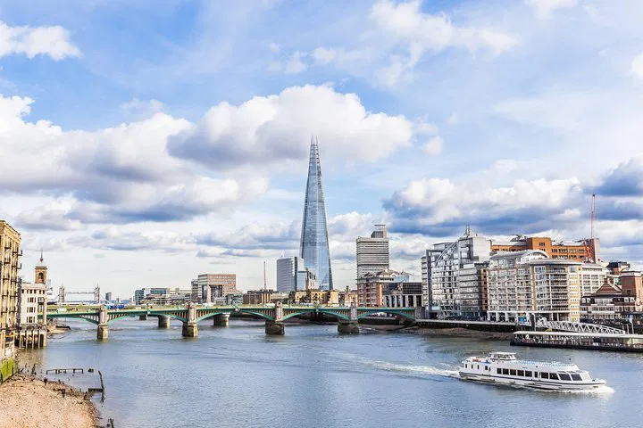 Thames Cruise: Westminster to Greenwich Sightseeing Tour