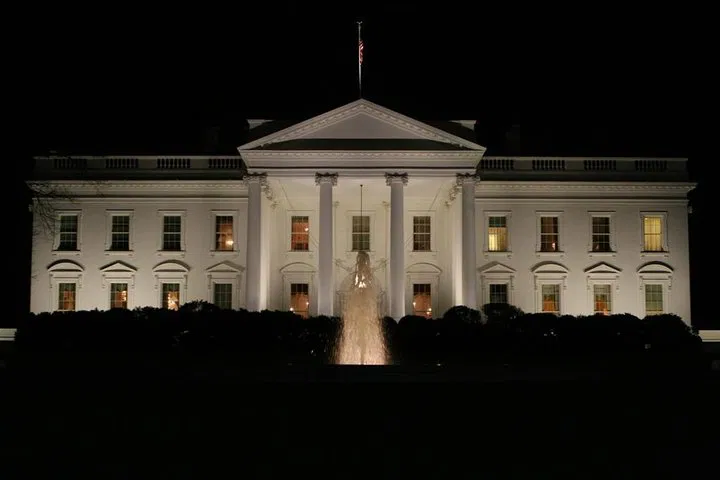 DC After Dark: Unveiling the Capital's Nighttime Majesty