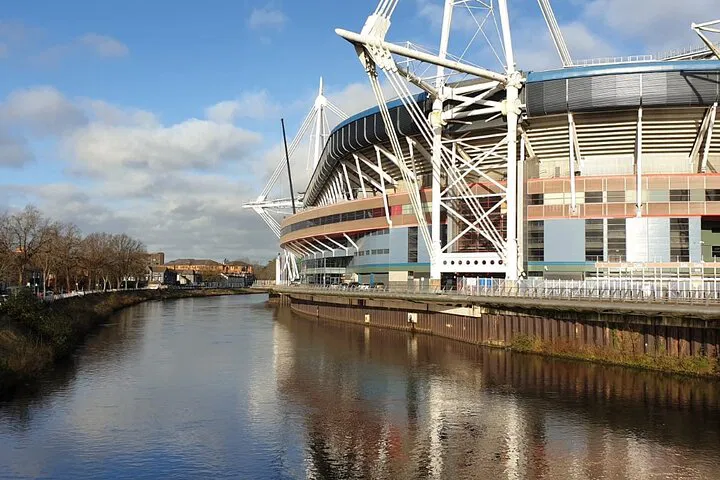 Discover Cardiff's Charms: An Immersive Private Walking Tour