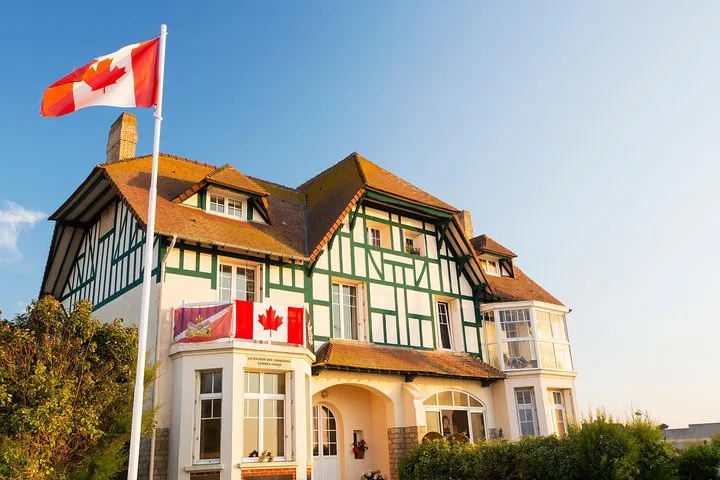Normandy D-Day: Juno Beach & Canadian Cemetery Tour