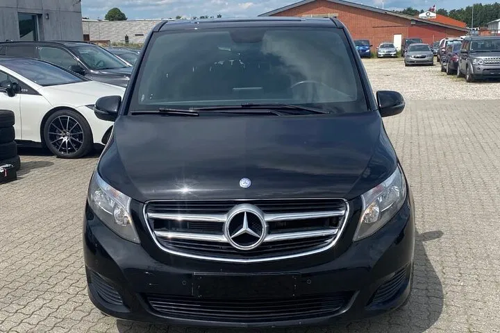 Effortless Elegance: Private Transfer from Reims to Paris