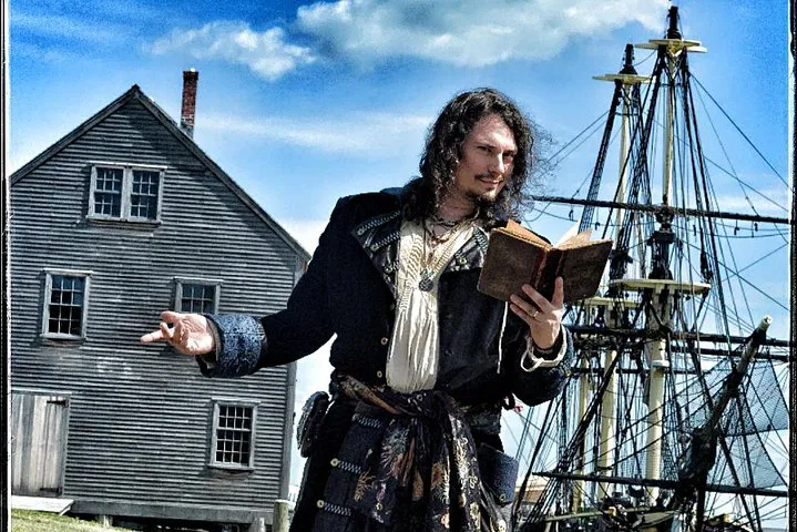 Uncover Salem's Secrets: Black Cat Historical Day Tour