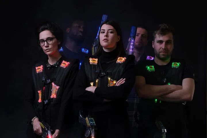 Berlin LaserTag: Gear Up for Premium Action!