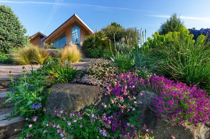 RHS Garden Hyde Hall: A Botanical Fiesta of Colour and Tranquility