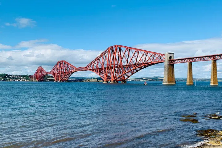 Discover Historic South Queensferry: A Captivating Walking Tour