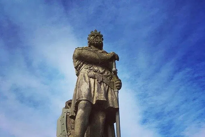 Unveiling Scotland's History: A Private Tour of Stirling, Bannockburn & Whisky