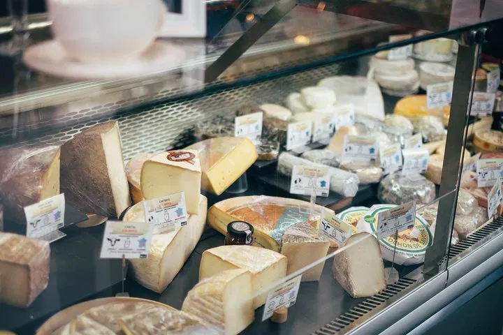 Edinburgh Cheese Crawl: A Gouda Time for Cheese Lovers!