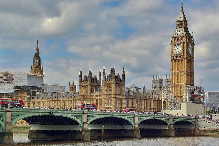 Uncover London's Magic: A Harry Potter Self-Guided Audio Adventure