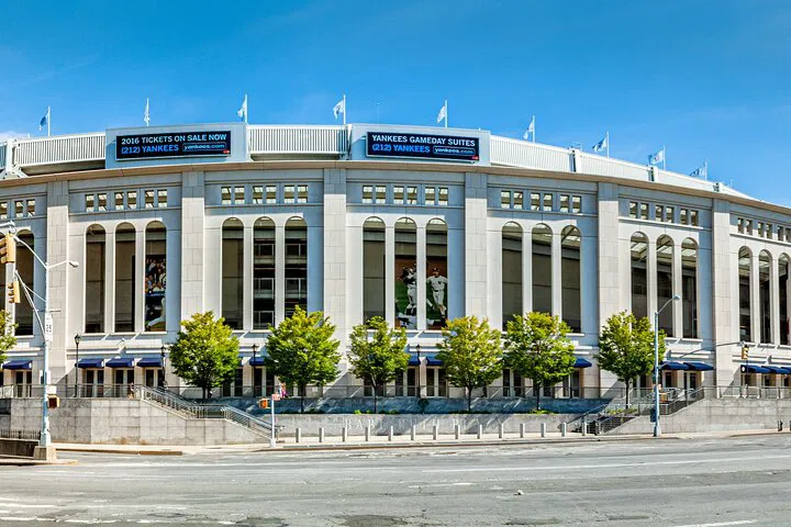 Score Big in the Big Apple: NYC Soccer Immersion Tour!