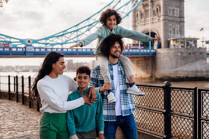 Unforgettable London Family Adventure: Tailored Private Tour for Kids & Teens!