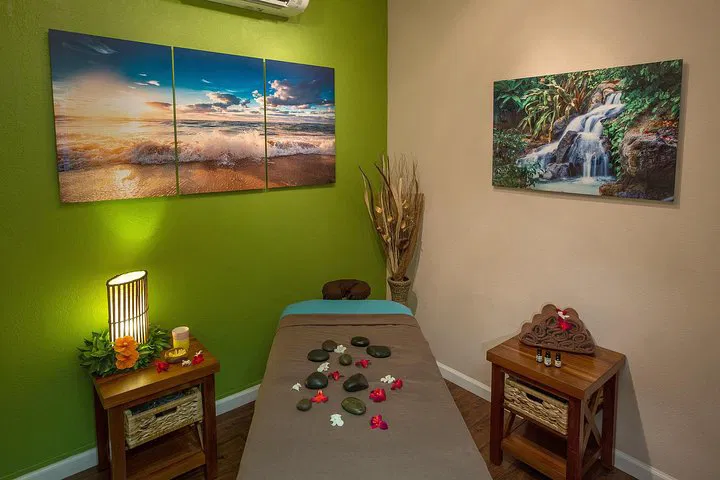 Oahu's Ancient Hawaiian Relaxation: 60 Minute Lomi Lomi Massage