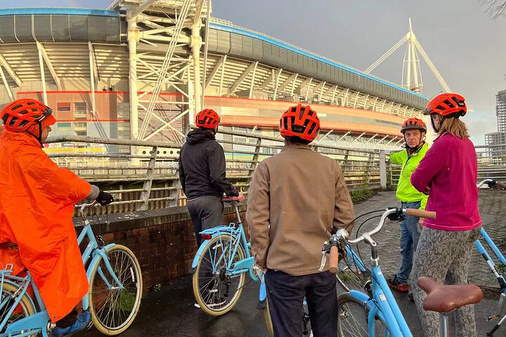 Cardiff Cycle Tour: Explore Hidden Gems & History