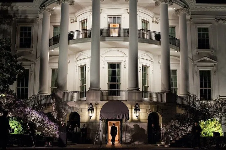 DC by Night: An Exclusive Private Car Tour Through History