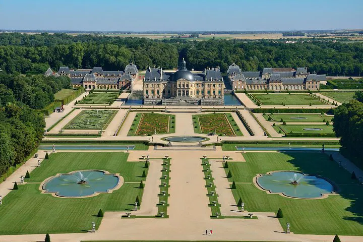 Vaux-le-Vicomte Castle: Unveiling French Grandeur on a Day Trip from Paris