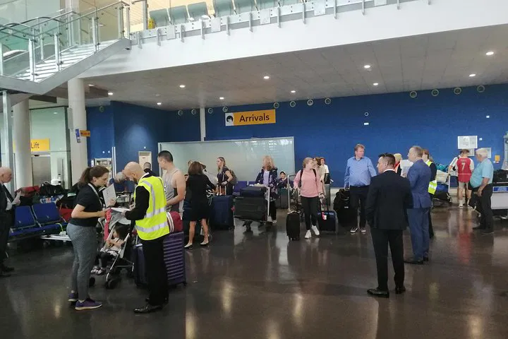 Stress-Free Cruise Transfer: Southampton to Heathrow with Luxury & Comfort