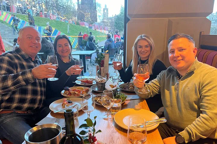 Edinburgh's Culinary Delights: A Whisky, Food & Wine Pairing Adventure