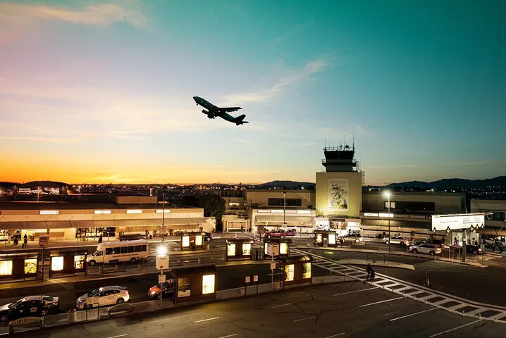 Stress-Free Transfers: Private Shuttle in Long Beach & Beyond!