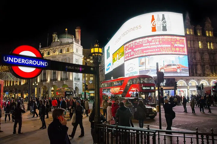Unlock London's Secrets: Your Personalized Private Walking Tour