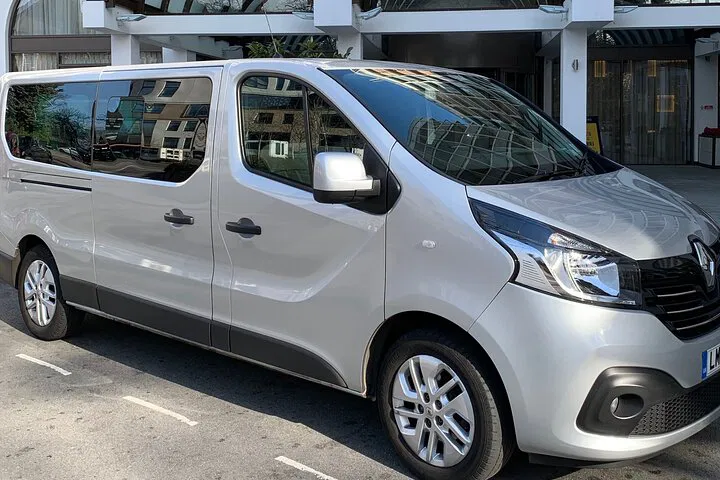 Stress-Free London Airport Transfers: Private Minivan to Heathrow