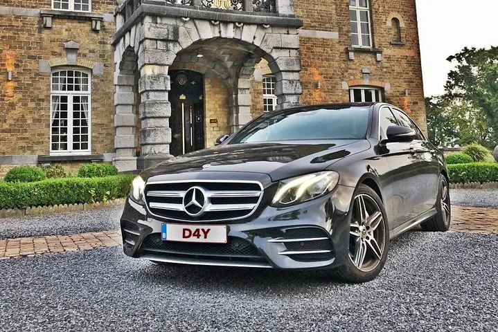 Brussels to Paris Private Transfer: E-Class Comfort