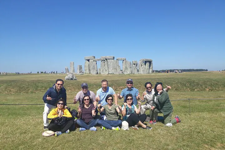 Uncover Ancient Wonders: Salisbury, Stonehenge & Winchester Private Day Tour