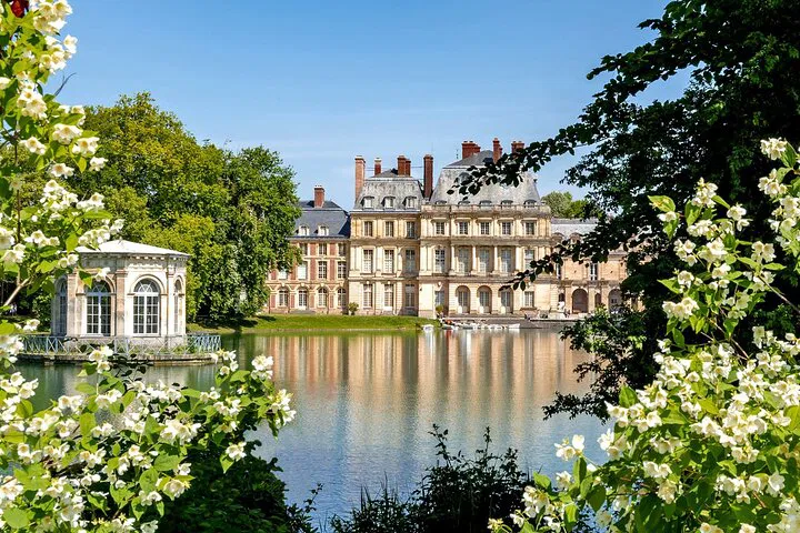 Royal Escapes: Fontainebleau & Barbizon's Artistic Majesty from Paris