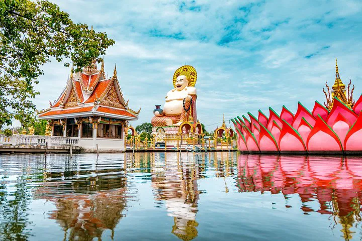 Ignite Romance: A Lovers' Journey Through Surat Thani