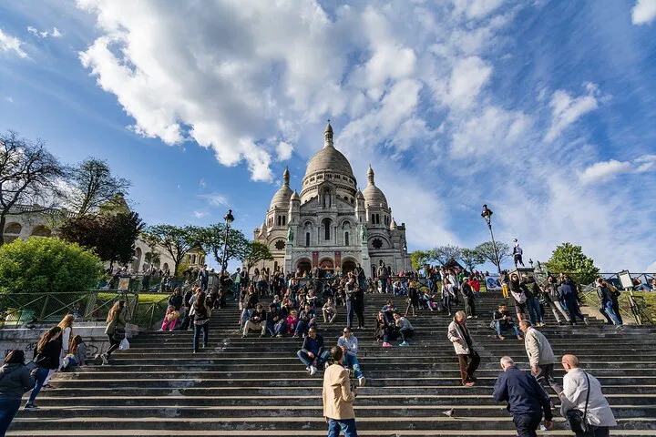 Uncover Bohemian Paris: Montmartre's Art & History Small Group Tour