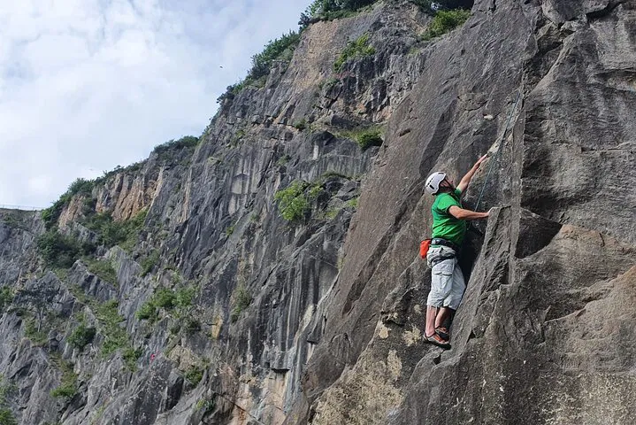 Avon Gorge Rock Climbing: Thrills & Bristol Views