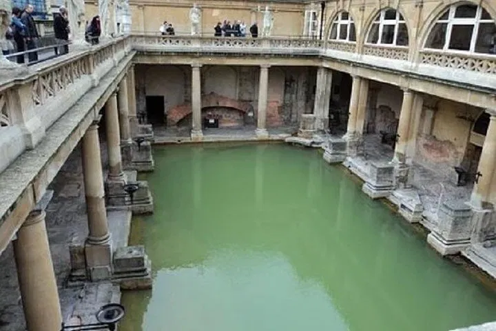 Uncover England's Treasures: A Day Trip to Bath, Stonehenge & Windsor