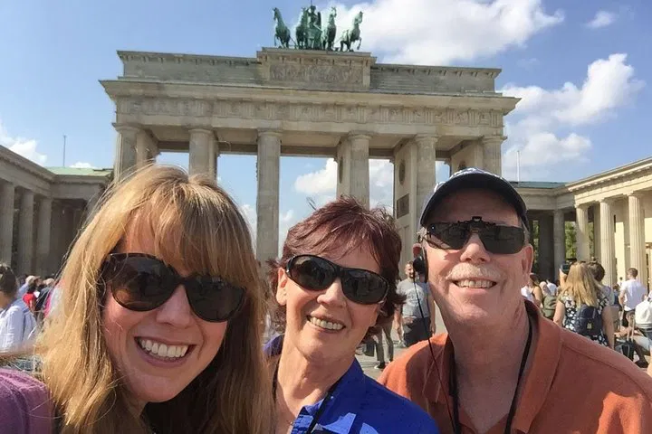 East Berlin Walking Tour: Shadows of the City