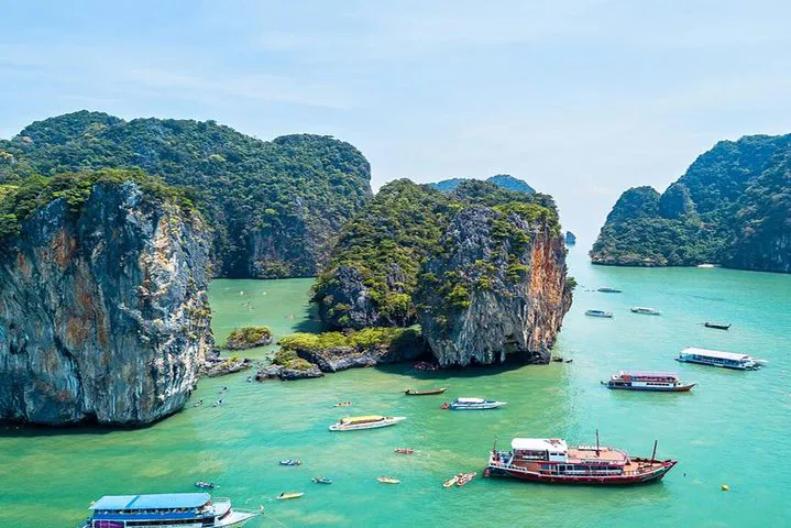 Phang Nga Bay Speedboat Tour: Explore James Bond Island & Floating Village