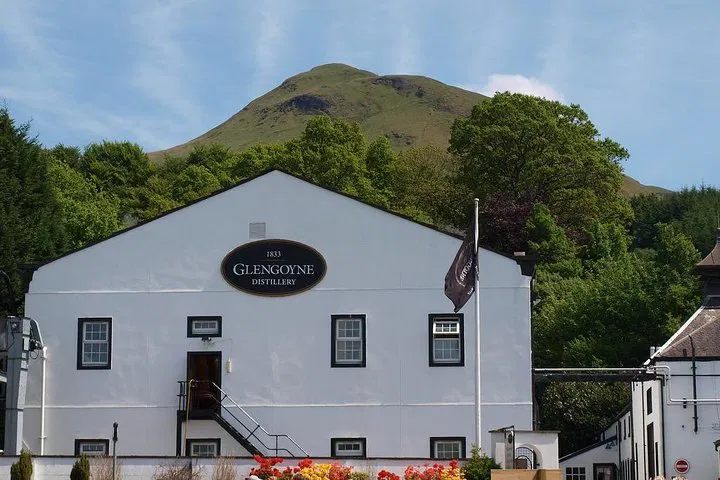 Unforgettable Scottish Whisky Trail: Distillery Tours from Glasgow