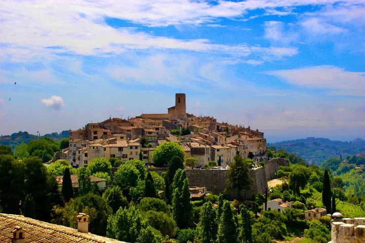 Provence's Gems: Private Tour from Nice to Medieval Crafts Towns